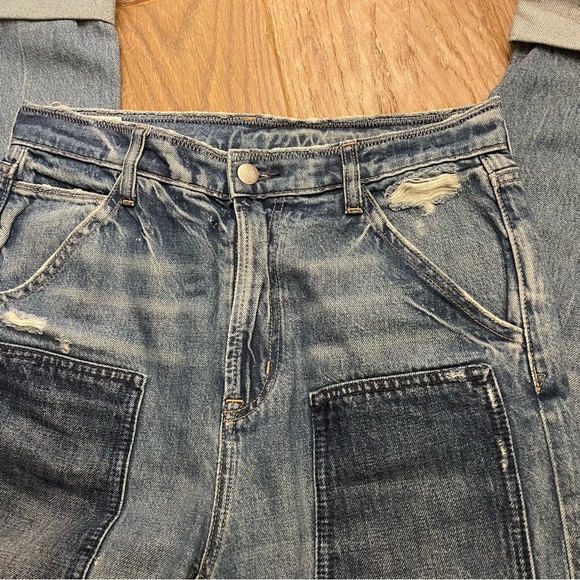 GAP Workforce Relaxed Jeans with Distressed Details - Picture 4 of 5